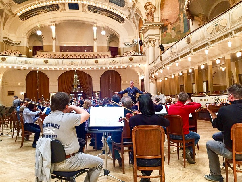 Rehearsing Mahler 3 in Prague